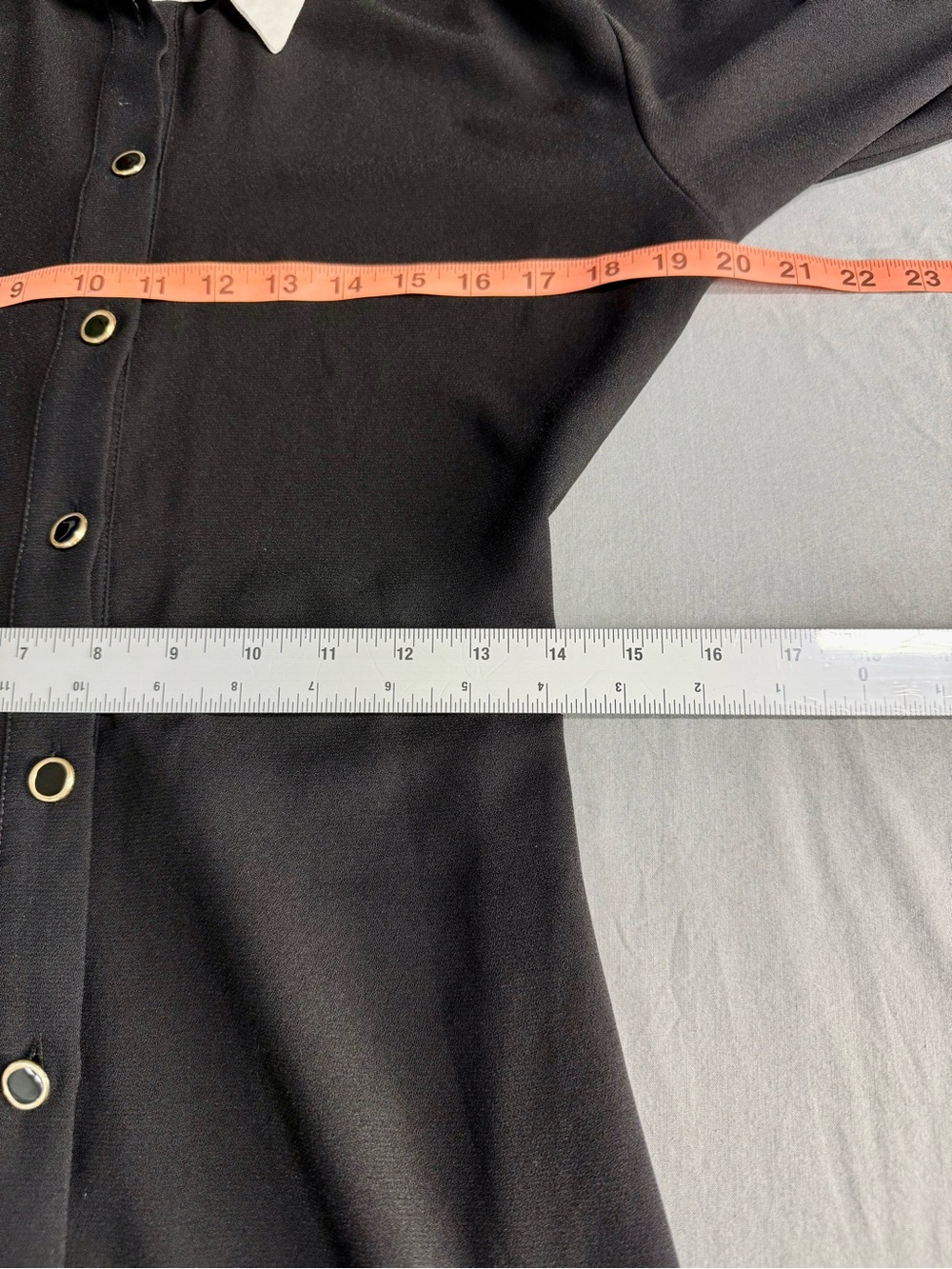 Zara Black Long-Sleeve Shirt Dress with White Collar and Cuffs - Picture 5 of 8